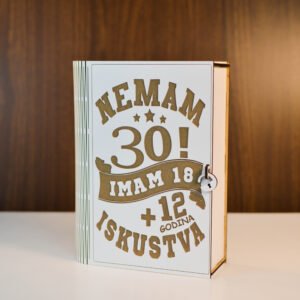 Kutija knjiga sa brojem (27x23x6.5cm) sa čuturom 0.7l (21x17cm)
